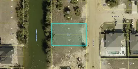 1726 NE 13th Pl, Cape Coral, FL 33909