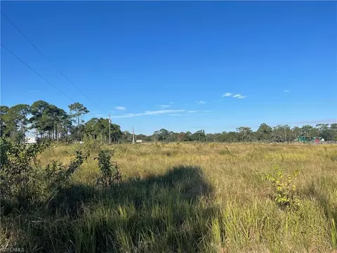 1083 Rainbow Blvd N, Labelle, FL 33935