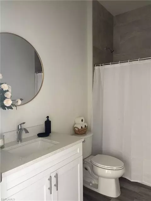 Bath - 411 Eisenhower Blvd, Lehigh Acres, FL 33974 photo 1 of 7
