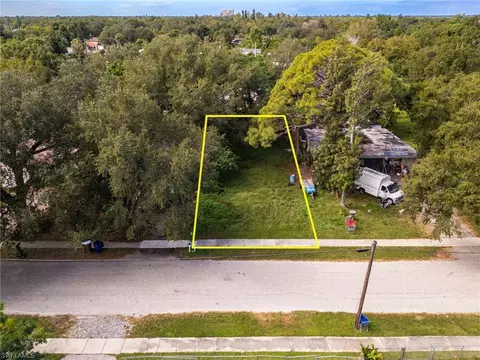 280 Granada Blvd, Fort Myers, FL 33905