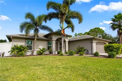 655 Trinity St E, Lehigh Acres, FL 33974