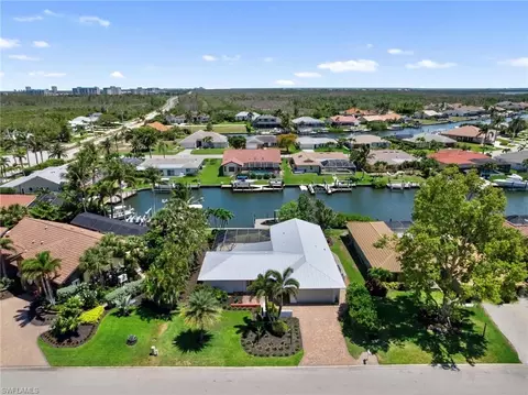 14841 David Dr, Fort Myers, FL 33908