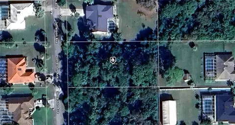 714 Jefferson Ave, Lehigh Acres, FL 33936