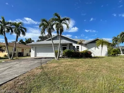 4622 SW 18th Ave, Cape Coral, FL 33914