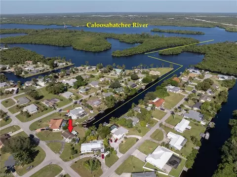 289 Coral Dr, Fort Myers, FL 33905