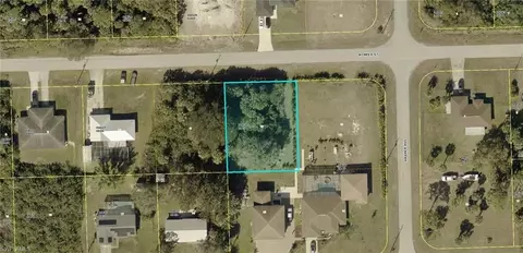 3747 Kemper St, Fort Myers, FL 33905
