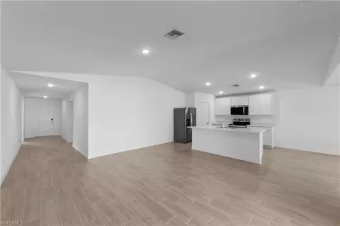 Entry Way - 3327 Clearview Cir, Labelle, FL 33935 photo 1 of 1