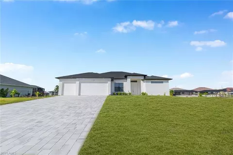 1438 NW 38th Pl, Cape Coral, FL 33993