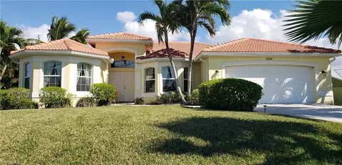 3433 SW 7th Ln, Cape Coral, FL 33991