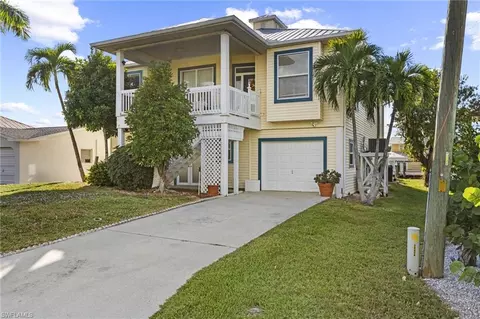 2291 Palm Ave, Saint James City, FL 33956