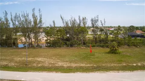 2103 NW 26th St, Cape Coral, FL 33993