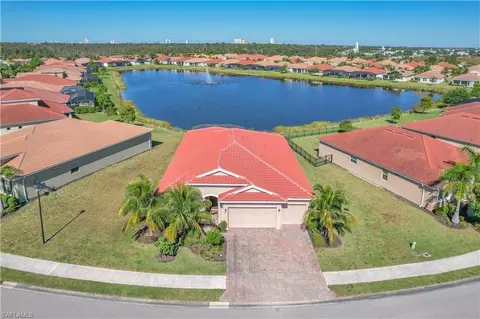 2889 Royal Gardens Ave, Fort Myers, FL 33916