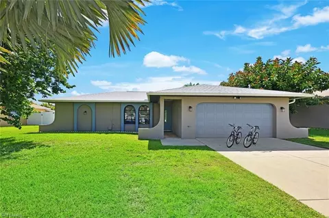 1909 SE 8th Ave, Cape Coral, FL 33990