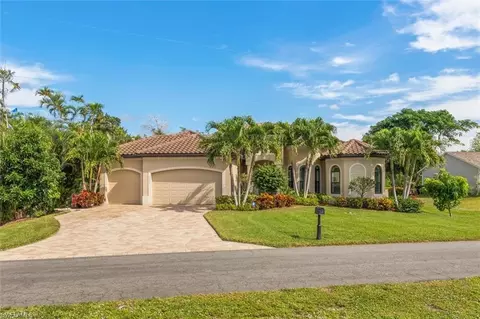 15271 Tahitian Dr, Fort Myers, FL 33908