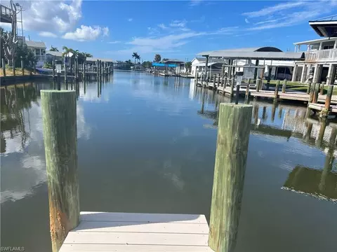 2635 York Rd, Saint James City, FL 33956
