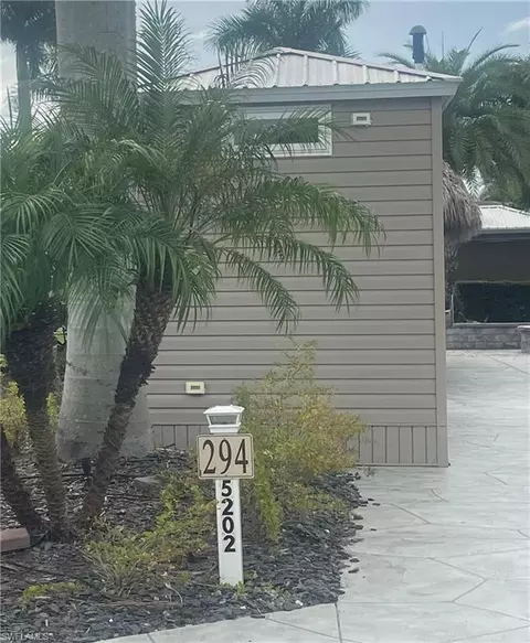 5202 Marsh Mallow Trl, Fort Myers, FL 33905