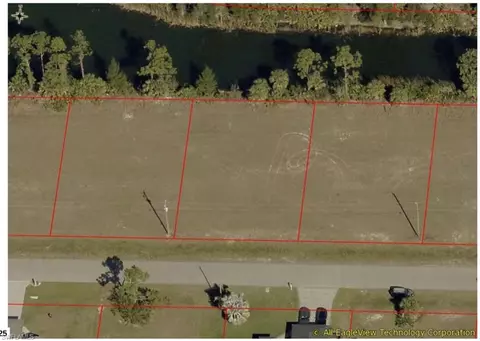 2121 NE 33rd Ter, Cape Coral, FL 33909