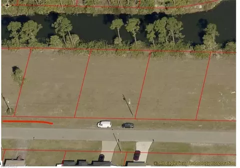 2309 NE 33rd Ter, Cape Coral, FL 33909