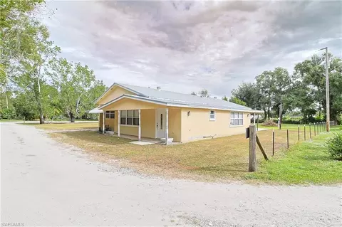 6620 Golden Rd, North Fort Myers, FL 33917
