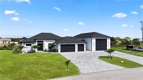 1221 NE 19th Ave, Cape Coral, FL 33909