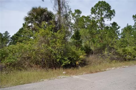 1209 Acacia Ave, Lehigh Acres, FL 33972