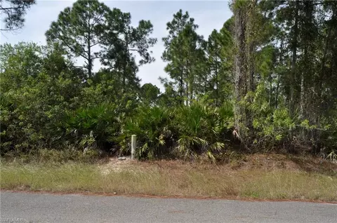 1211 Acacia Ave, Lehigh Acres, FL 33972