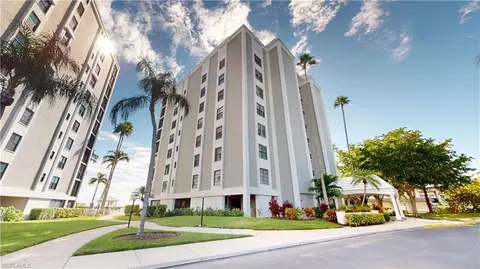 3350 N Key Dr #302, North Fort Myers, FL 33903