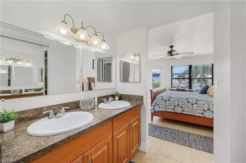 Bath - 16641 Stringfellow Rd #502, Bokeelia, FL 33922 photo 2 of 4