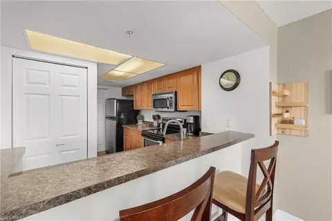 Kitchen - 16641 Stringfellow Rd #502, Bokeelia, FL 33922 photo 5 of 6