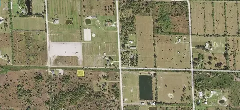 6270 Russell St, Punta Gorda, FL 33982