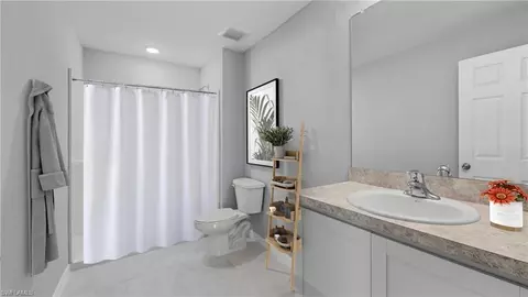 Bath - 3121 Memphis Ln, Labelle, FL 33935 photo 1 of 2