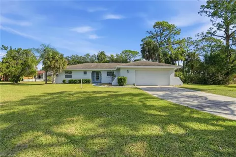 13724 River Forest Dr, Fort Myers, FL 33905