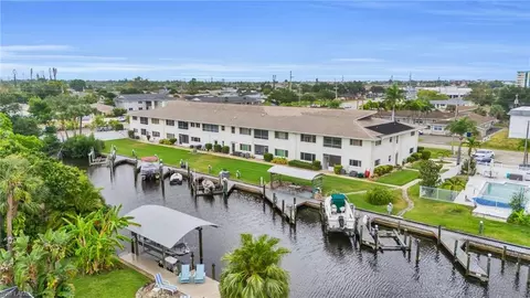 4802 Tudor Dr #201, Cape Coral, FL 33904