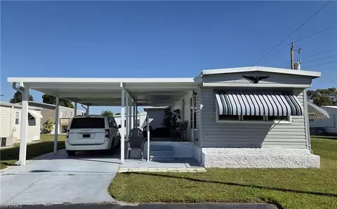 841 Winterest Dr, North Fort Myers, FL 33917