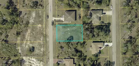 807 Downer Ave S, Lehigh Acres, FL 33974