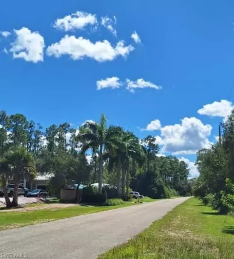 2108 Truman Ave, Alva, FL 33920