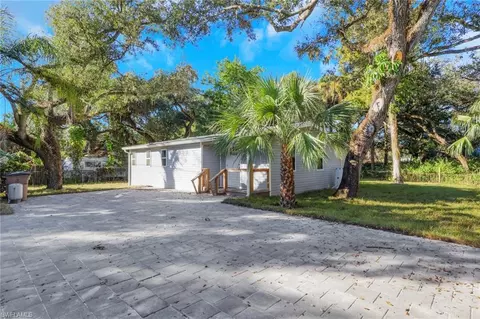 12531 Orange River Blvd, Fort Myers, FL 33905