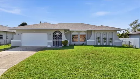 312 SE 27th St, Cape Coral, FL 33904
