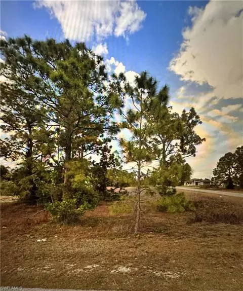 2914 19th St SW, Lehigh Acres, FL 33976