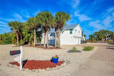 3284 Twin Lakes Ln, Sanibel, FL 33957