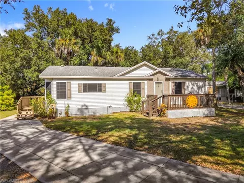 4025 Caloosa Loop, Labelle, FL 33935