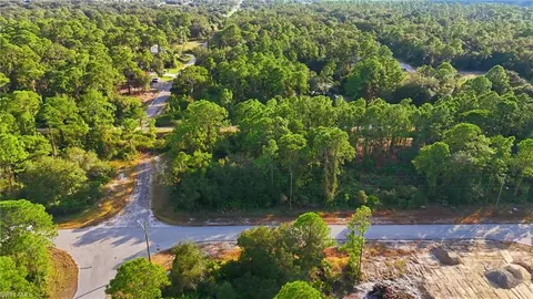2430 Mabry St, Alva, FL 33920