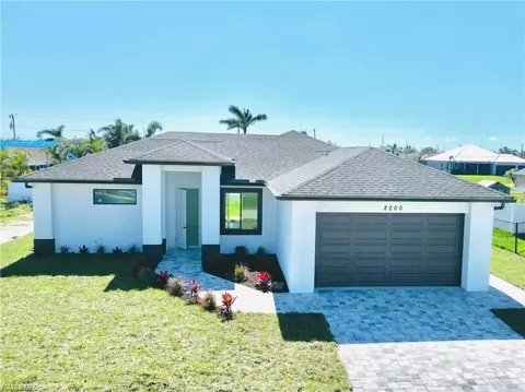 2200 NW 4th Ter, Cape Coral, FL 33993