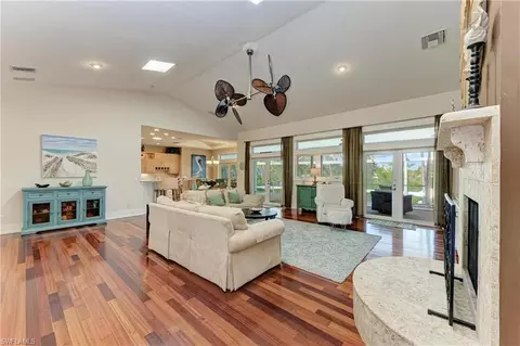 Living - 50 Buccaneer Bnd, Placida, FL 33946 photo 2 of 4