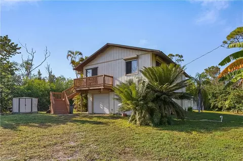 8545 Redwood Dr, Saint James City, FL 33956