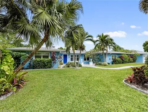 5812 Silvery Ln, Fort Myers, FL 33919