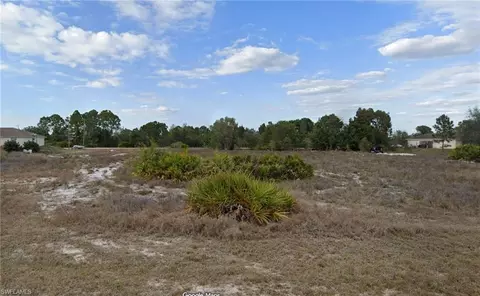 2706 30th St SW, Lehigh Acres, FL 33976