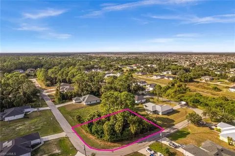 3738 Kenyon St, Fort Myers, FL 33905