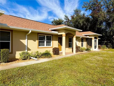 190 Rotonda Blvd W #190B, Rotonda West, FL 33947