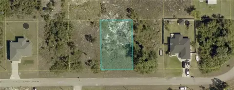 647 Central St E, Lehigh Acres, FL 33974
